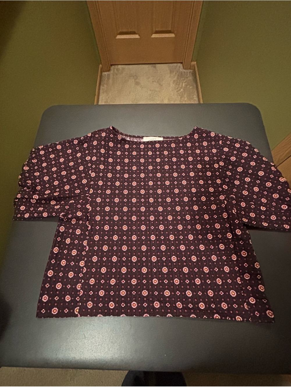 LOFT Burgundy Short-Sleeve Boxy Blouse with Pink Geometric Print